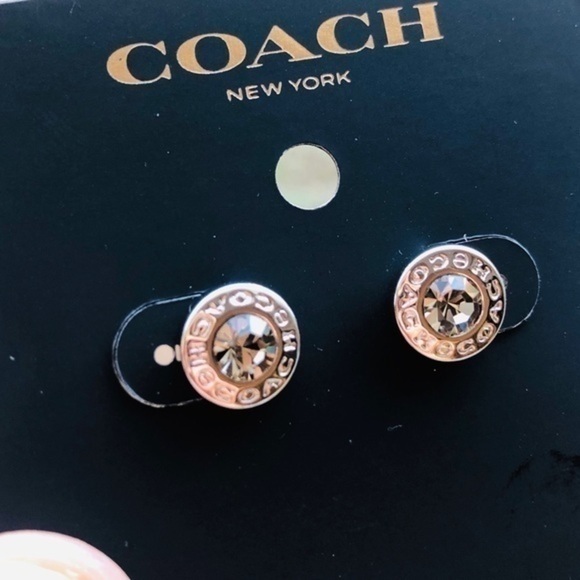 Coach Crystal Logo Stud Earrings Rose Gold Round Signature NWT - Picture 3 of 3